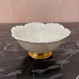 VINTAGE LENOX DORIAN FRUIT NUT BOWL DISH WITH 24K GOLD BASE